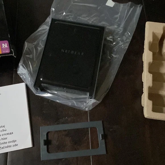 NETGEAR WNR2000 Wireless-N Router - Picture 5 of 6